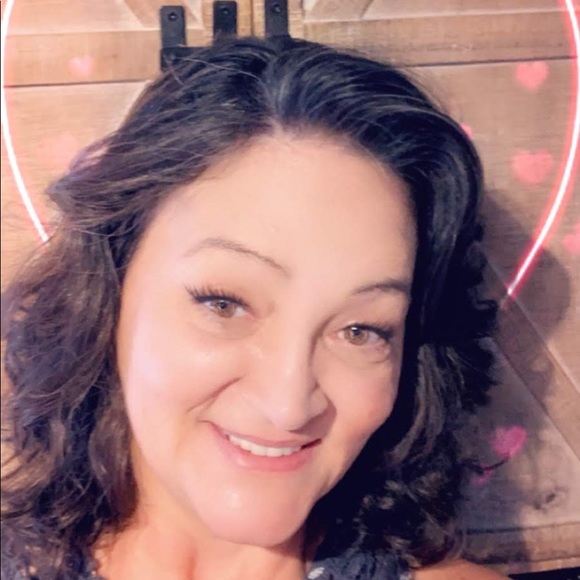 Meet your Posher, Sheri - Picture 2 of 2